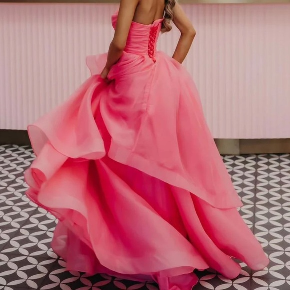 Kissprom NWT Elisa Light Pink A Line Strapless Organza Prom Dress Sz 4 - Picture 5 of 13